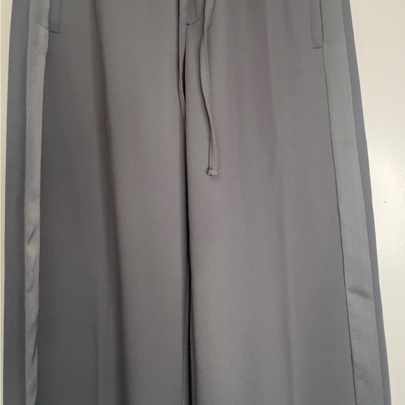 Banana Republic Gray Textured Fabric - Picture 2 of 6